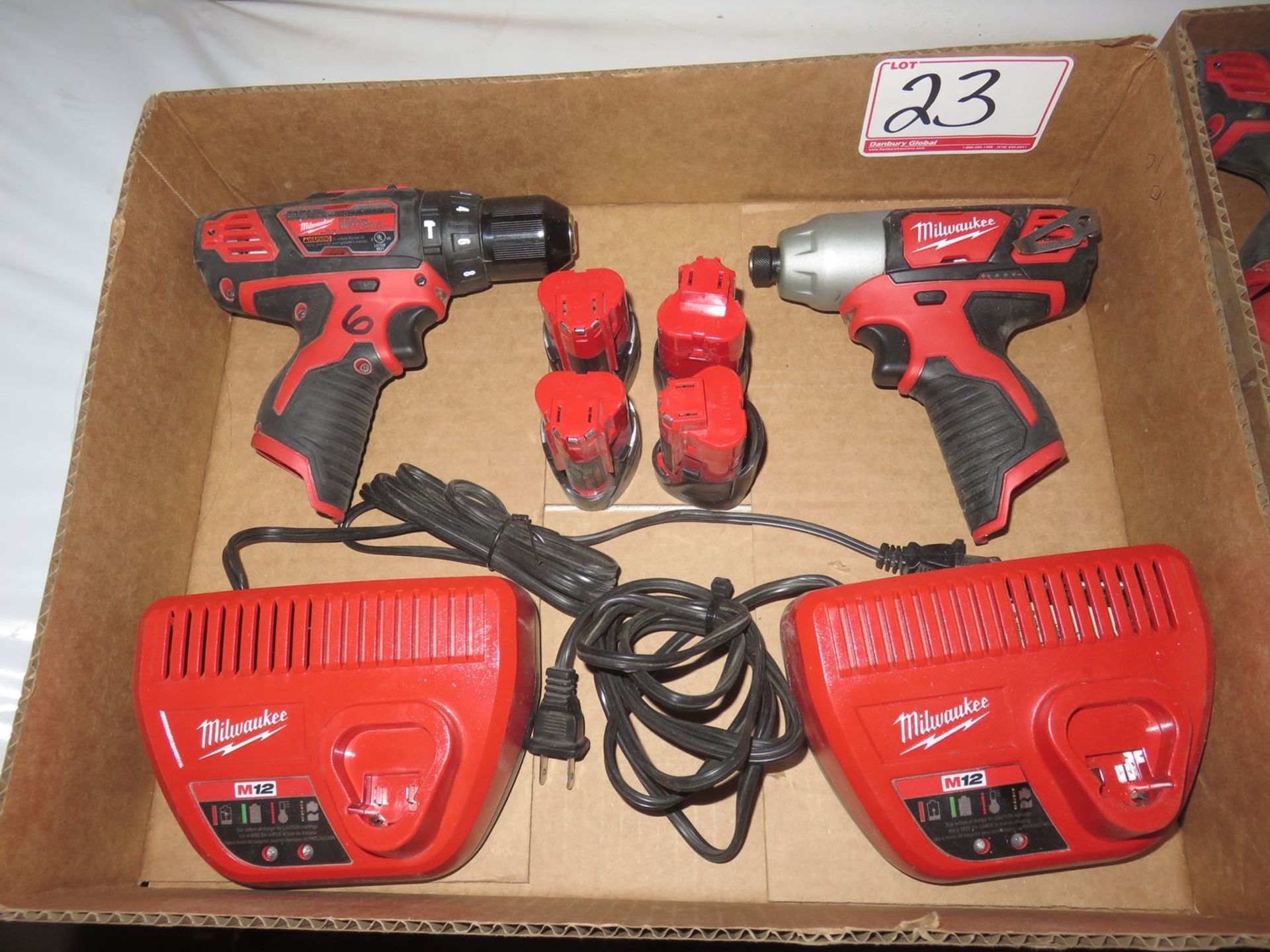 LOT - MILWAUKEE 2408-20 CORDLESS HAMMER DRILL / DRIVER & 2462-20 CORDLESS HEX IMPACT DRIVER C/W (