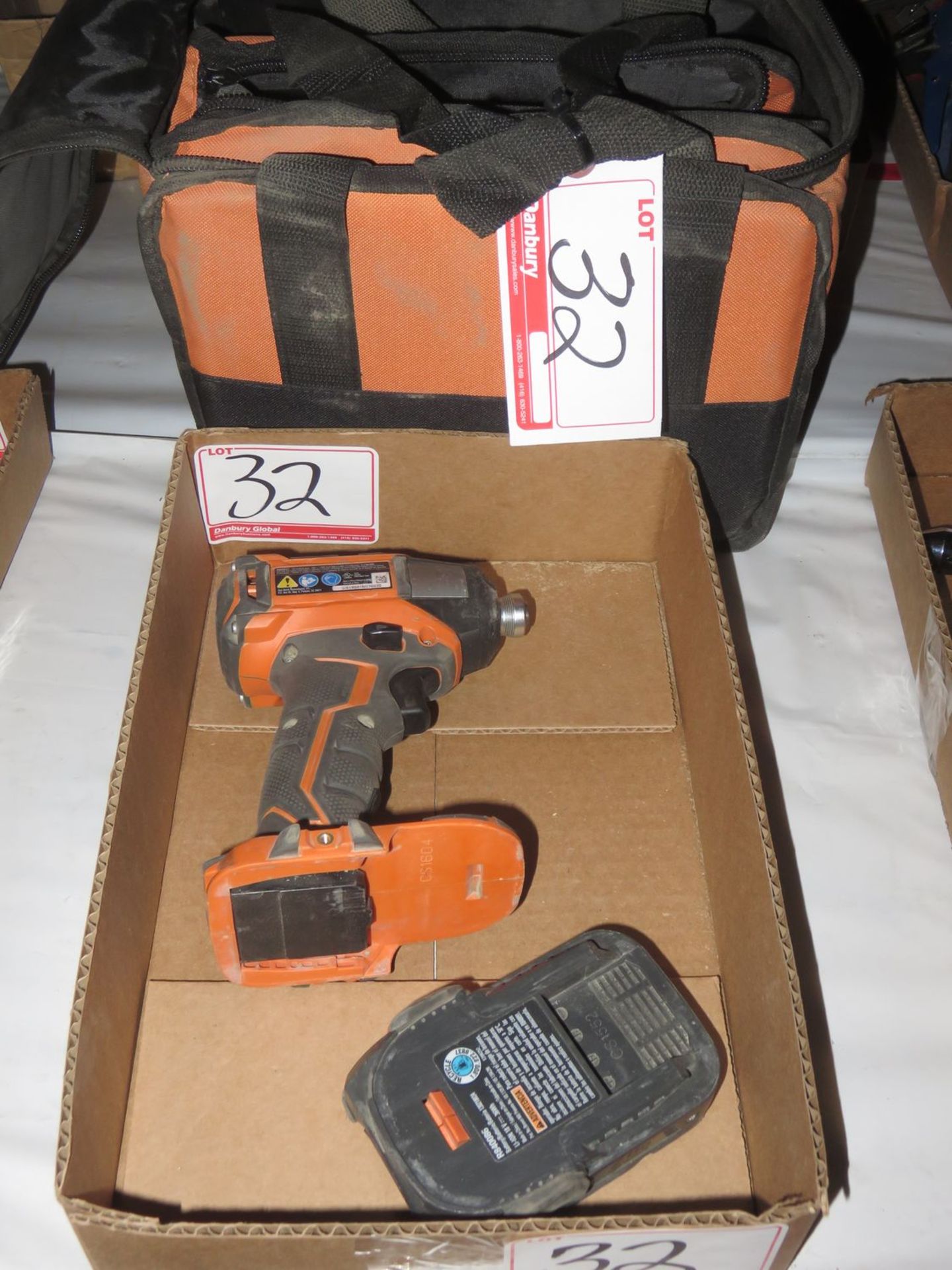 RIDGID R86037 18V BATTERY 3-SP IMPACT DRIVER DRILL W/ BATTERY & NYLON TRAVEL BAG (NO CHARGER)