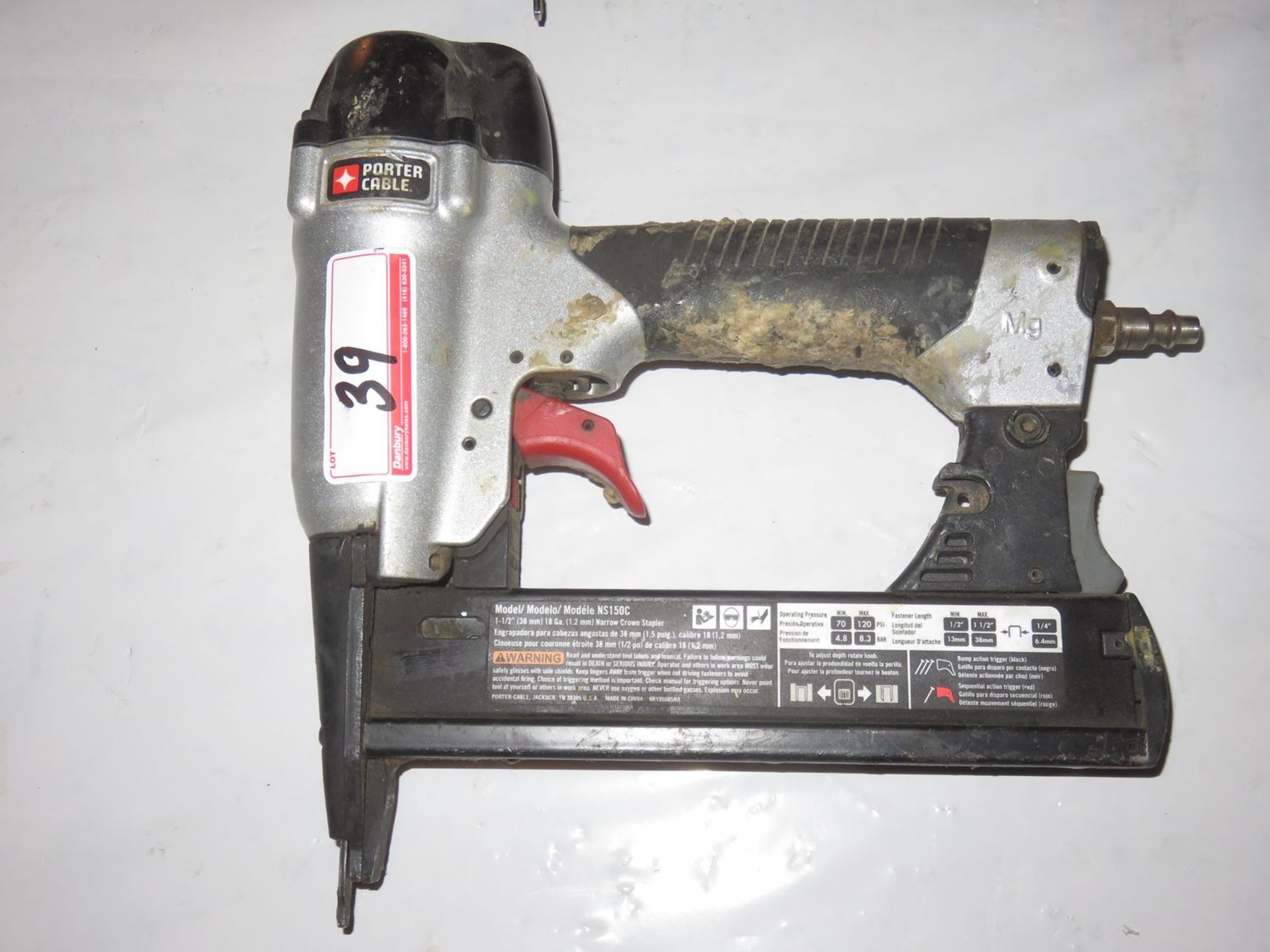 PORTER CABLE BN200C PNEUMATIC 18GA 2" BRAD NAILER