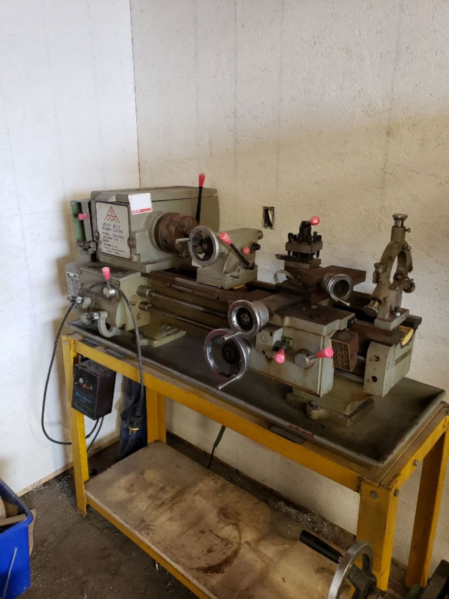 MAS DM-1023 HEAVY DUTY TABLE TOP MACHINIST LATHE C/W TABLE