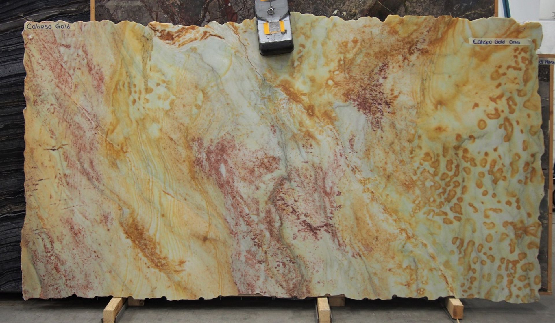 SLABS - CALIPSO GOLD QUARTZ 58 X 110 X 2CM (44.3 SQFT) - ROW A