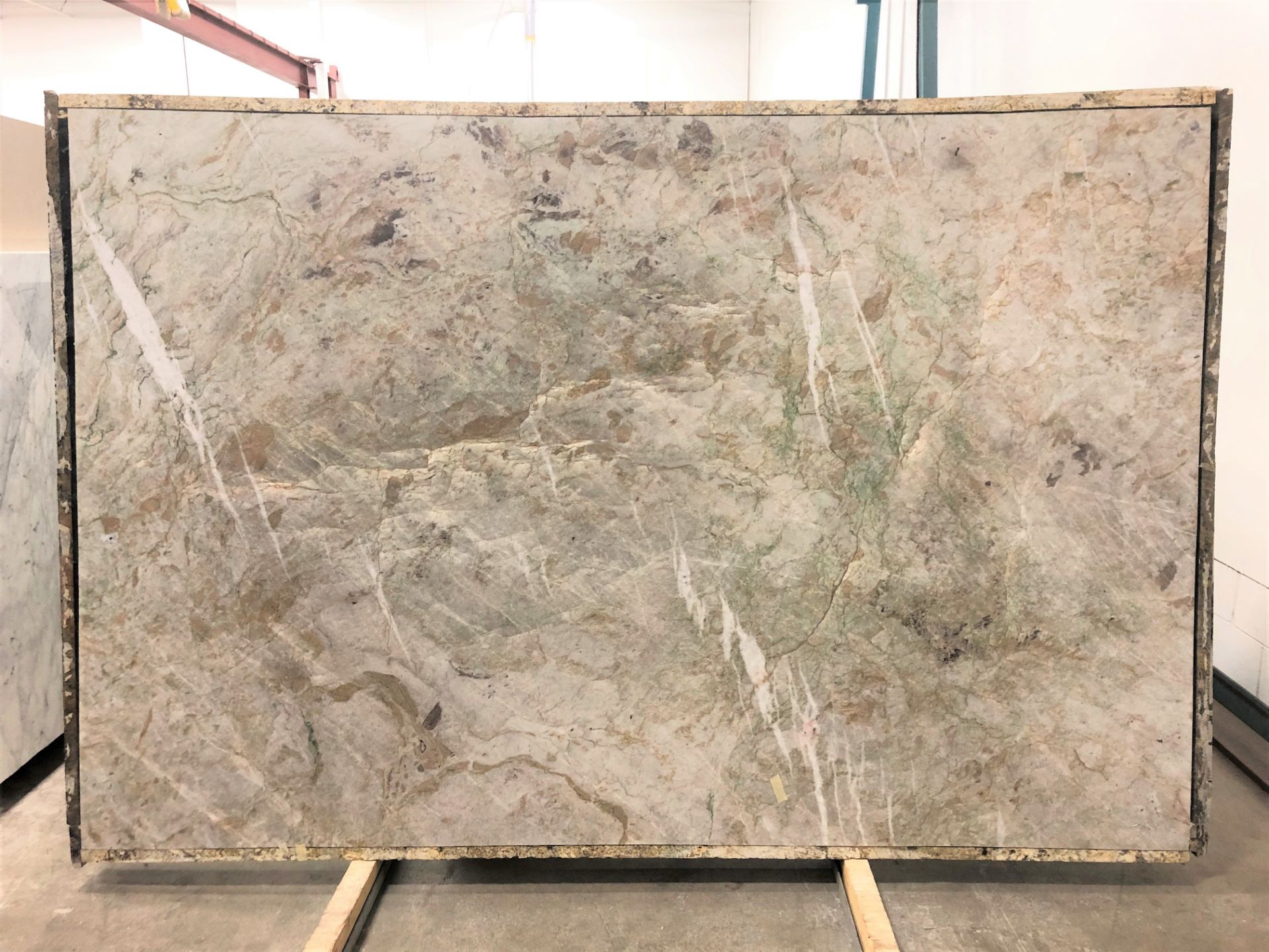 SLABS - WHITE BAMBOO QUARTZITE 67 X 101 (46.99 SQFT) 3CM - ROW C