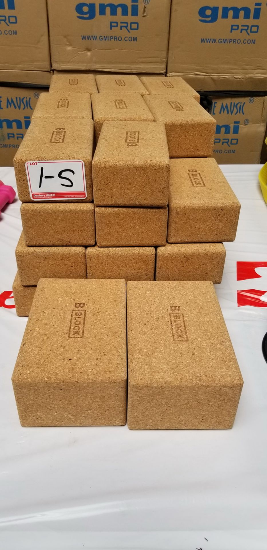 LOT - BLOCK B SLIDING YOGA BLOCKS (29 PCS)