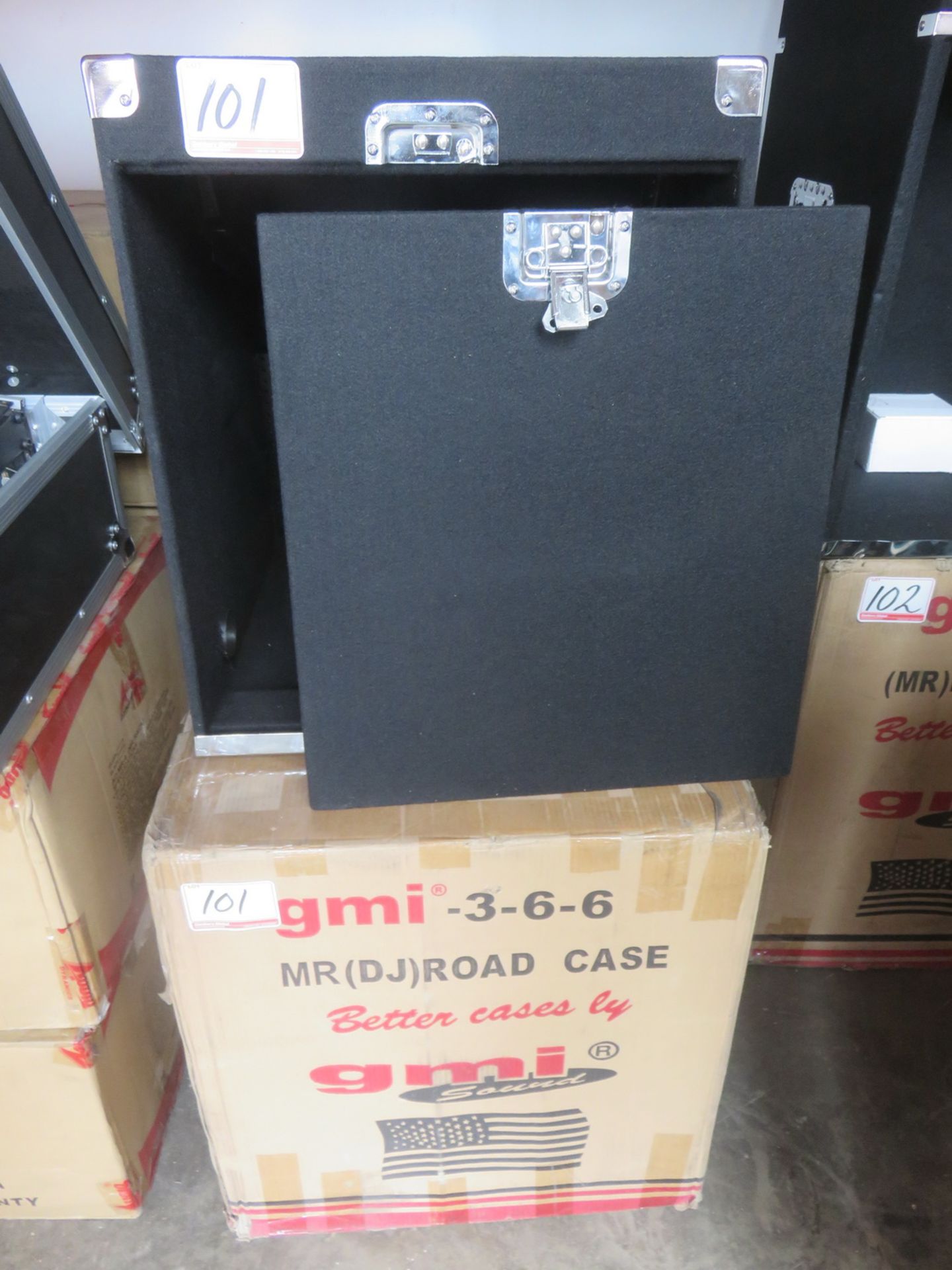UNITS - GMI MOD 3-6-6 BLACK 25.5 X 22 X 28" ROAD CASES - NO BOX