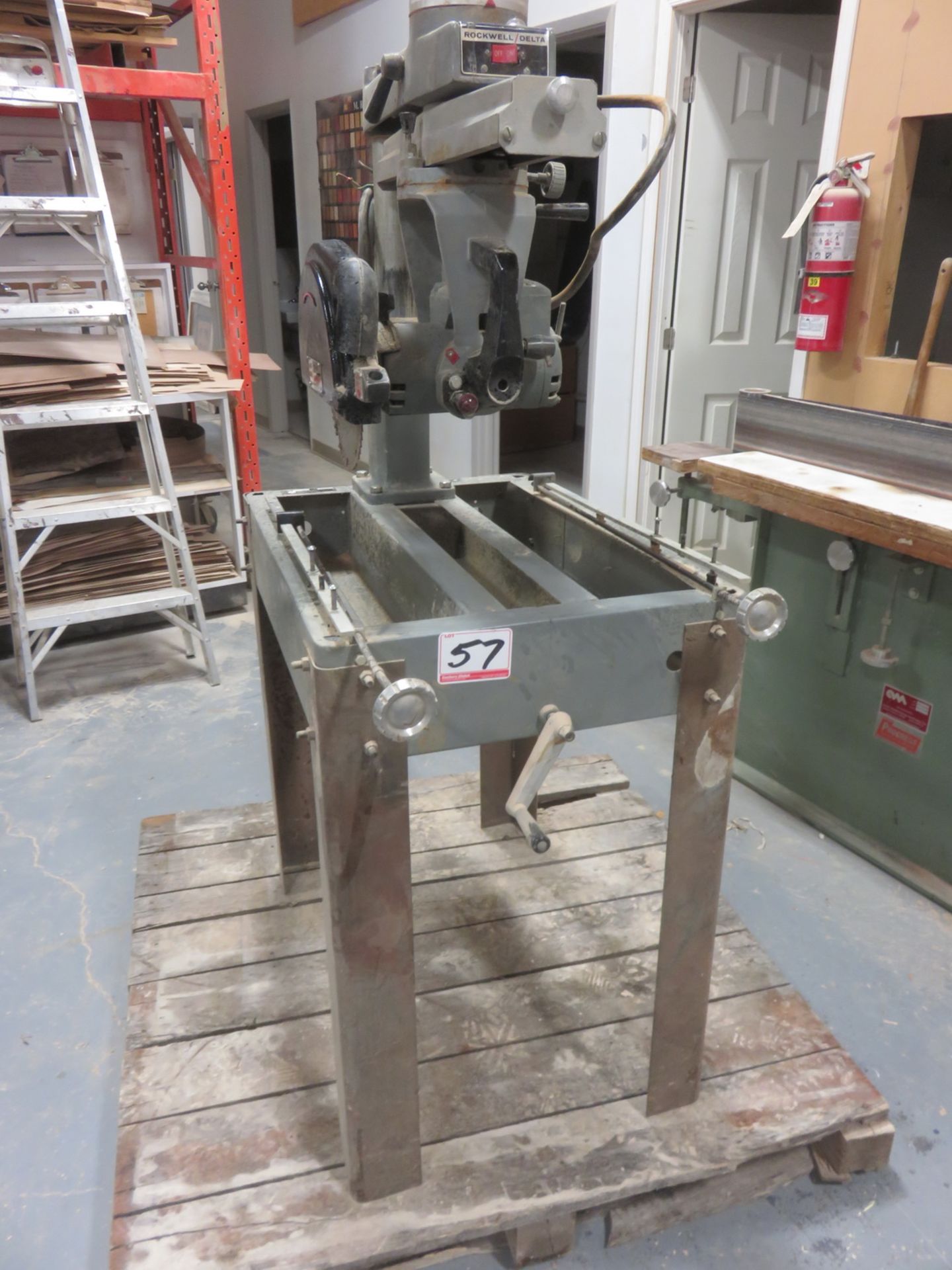 ROCKWELL MODEL 33-790 10" RADIAL ARM SAW