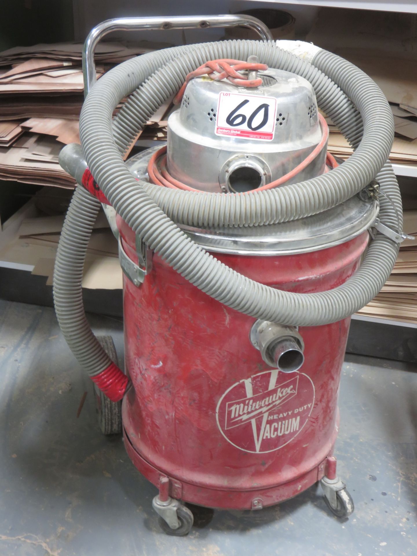 MILWAUKEE SHOP VAC