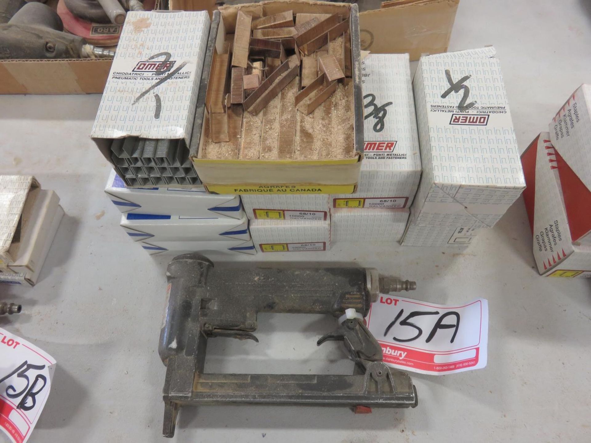 LOT - PNEU UPHOLSTERY STAPLER W/ (10.5) BOXES OF STAPLES