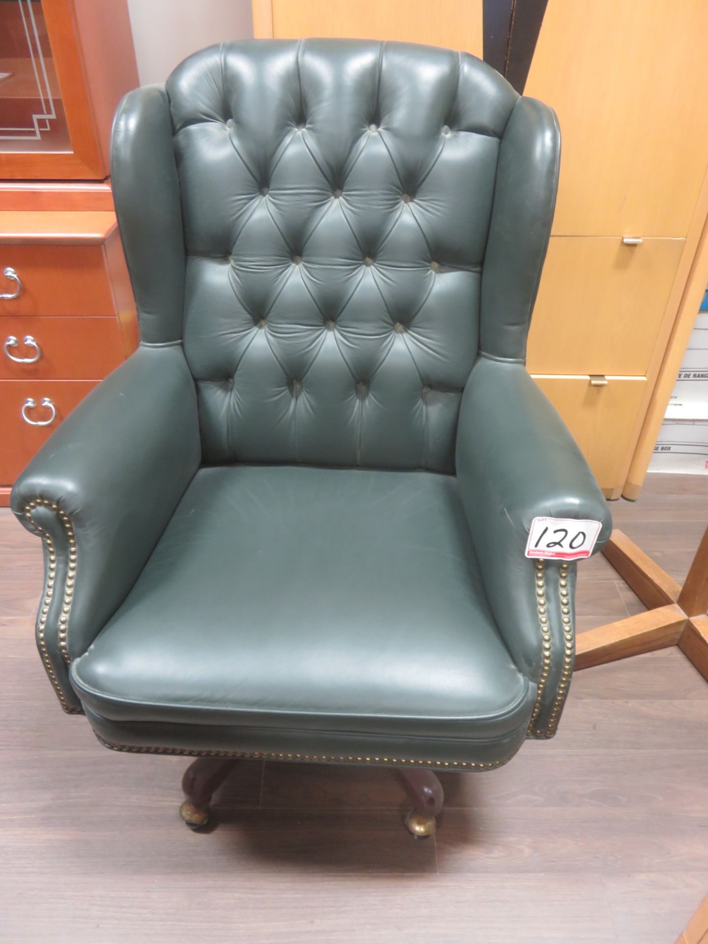 GREEN LEATHER EXECUTIVE ARM CHAIR
