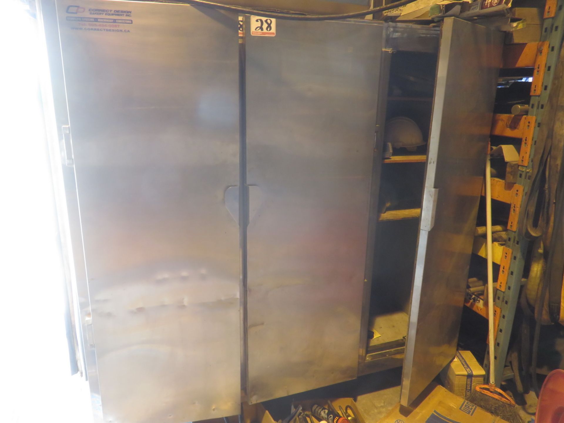 STAINLESS 6' X 6' X 30"DEEP 3DR PORTABLE CABINET
