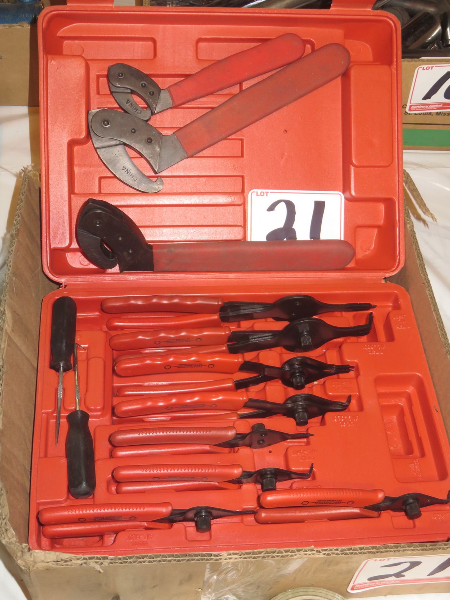 LOT - UNIVERSAL SNAP RING PLIER KIT & COLLAR WRENCHES