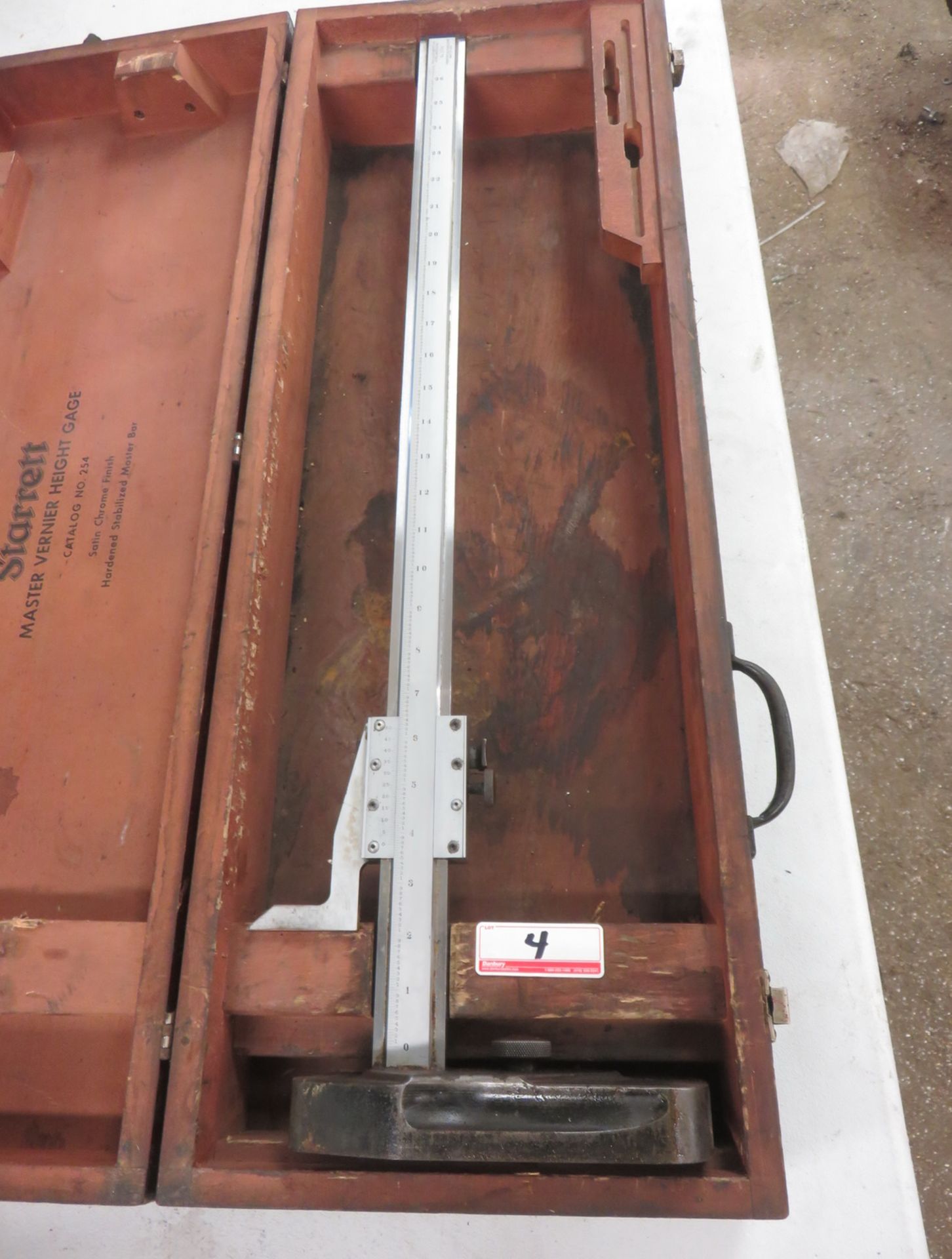 STARRETT 26" VERNIER HEIGHT GAGE W/ BOX