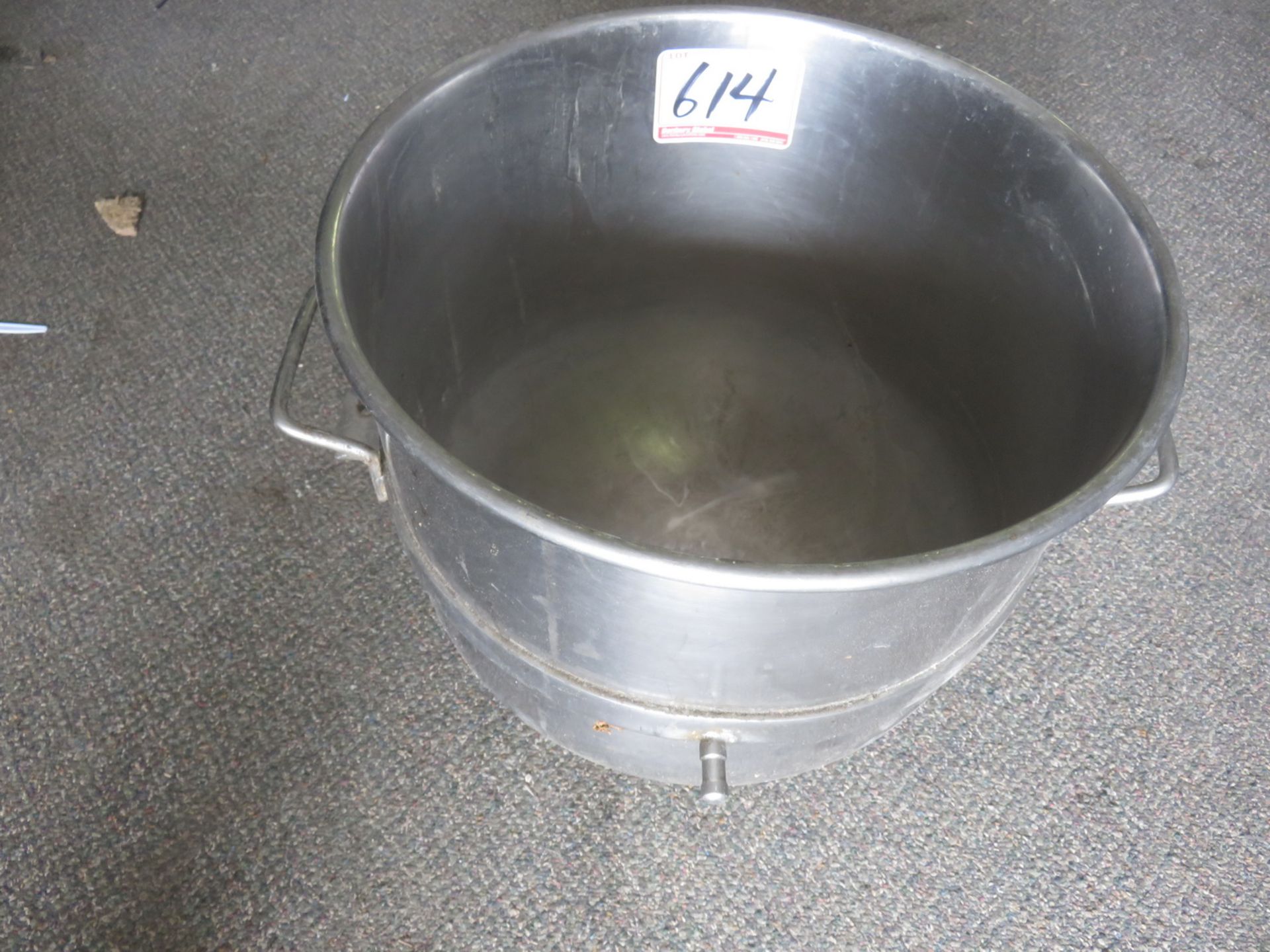 GENERAL APPR 14.5ID X 15.5"H, 16" PIN MOUNT HOLES MIXING BOWL