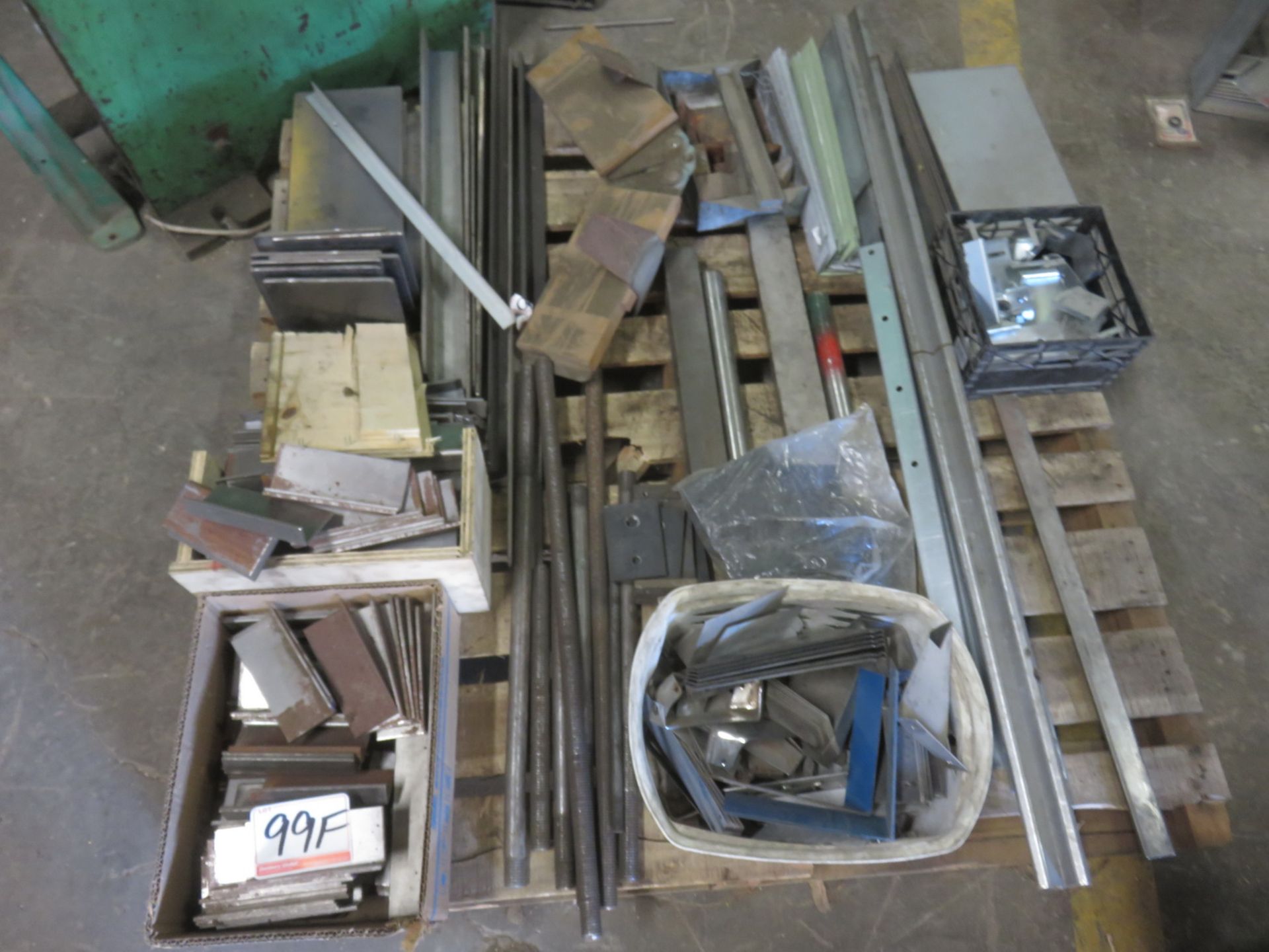LOT - BOLTS, HOLD DOWNS, ANGLE OFFCUTS ETC - Image 2 of 2