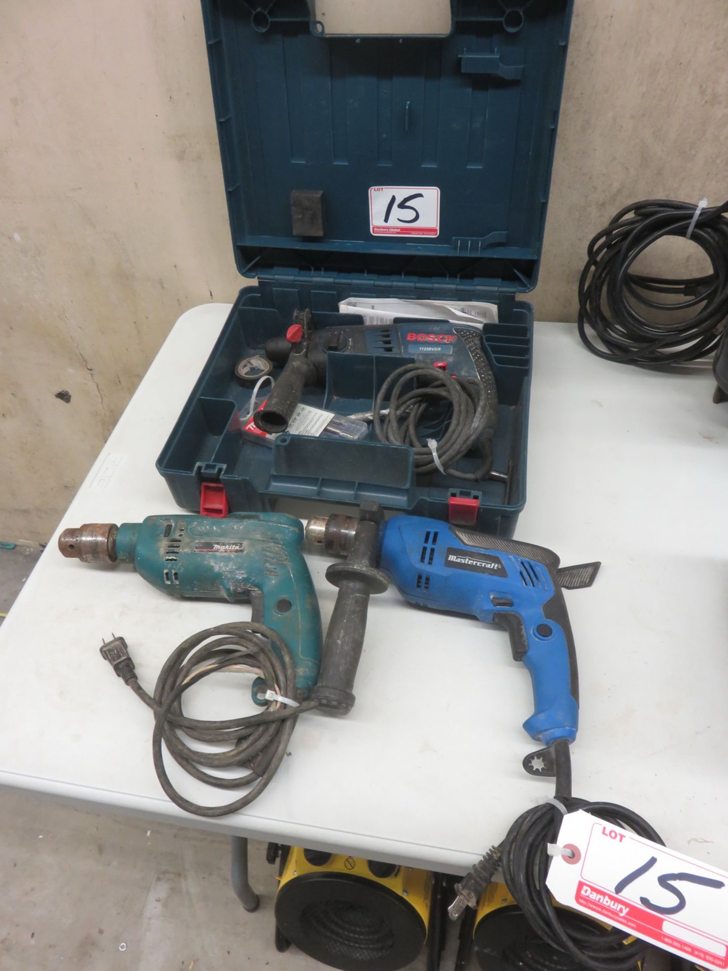 LOT - BOSCH MAKITA + MASTER CRAFT ASSTD ELECTRIC HAND DRILLS