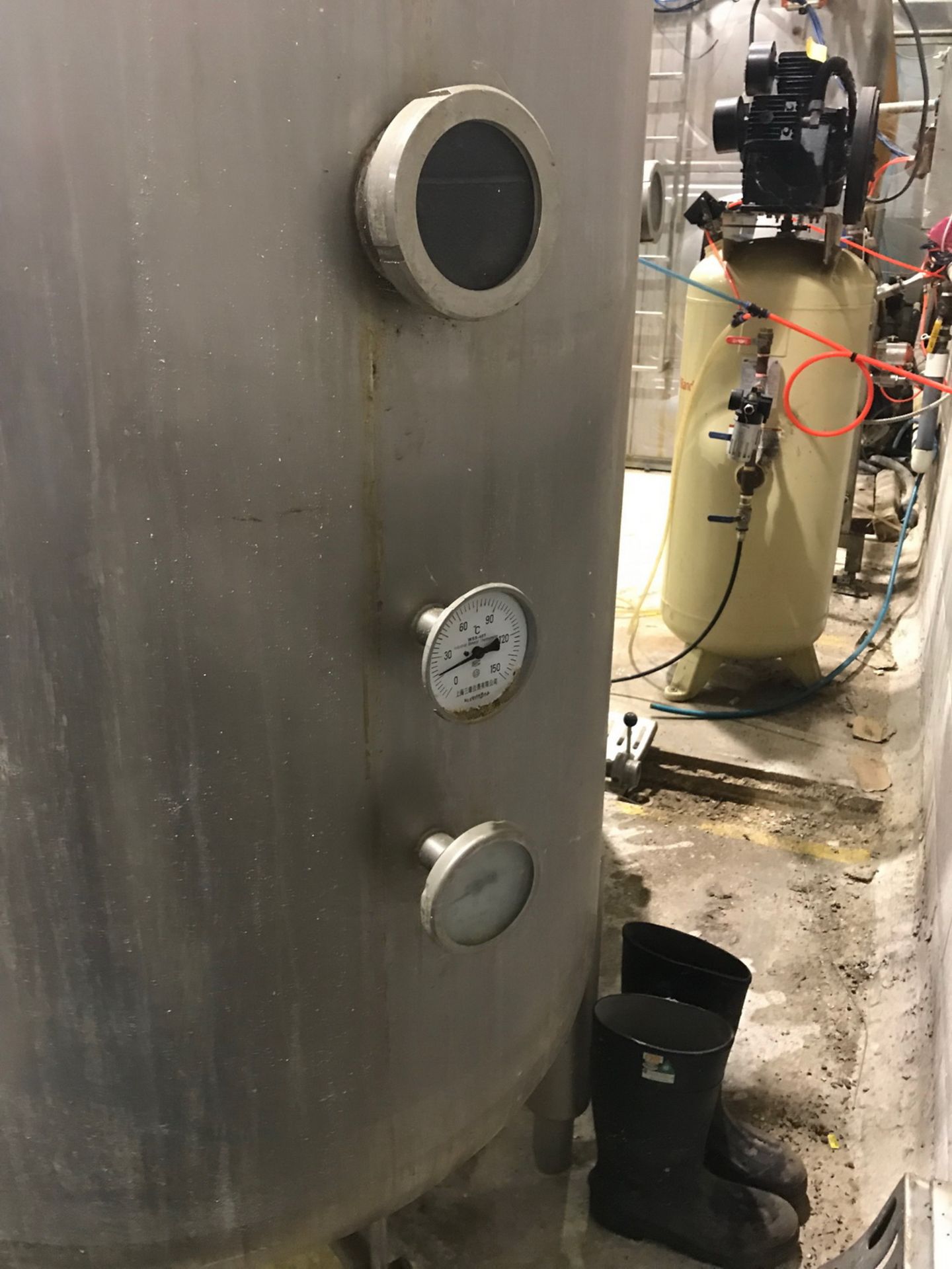 STAINLESS STEEL MIXING TANK W/ THERMOMETER & PRESSURE GAUGE - Image 2 of 4