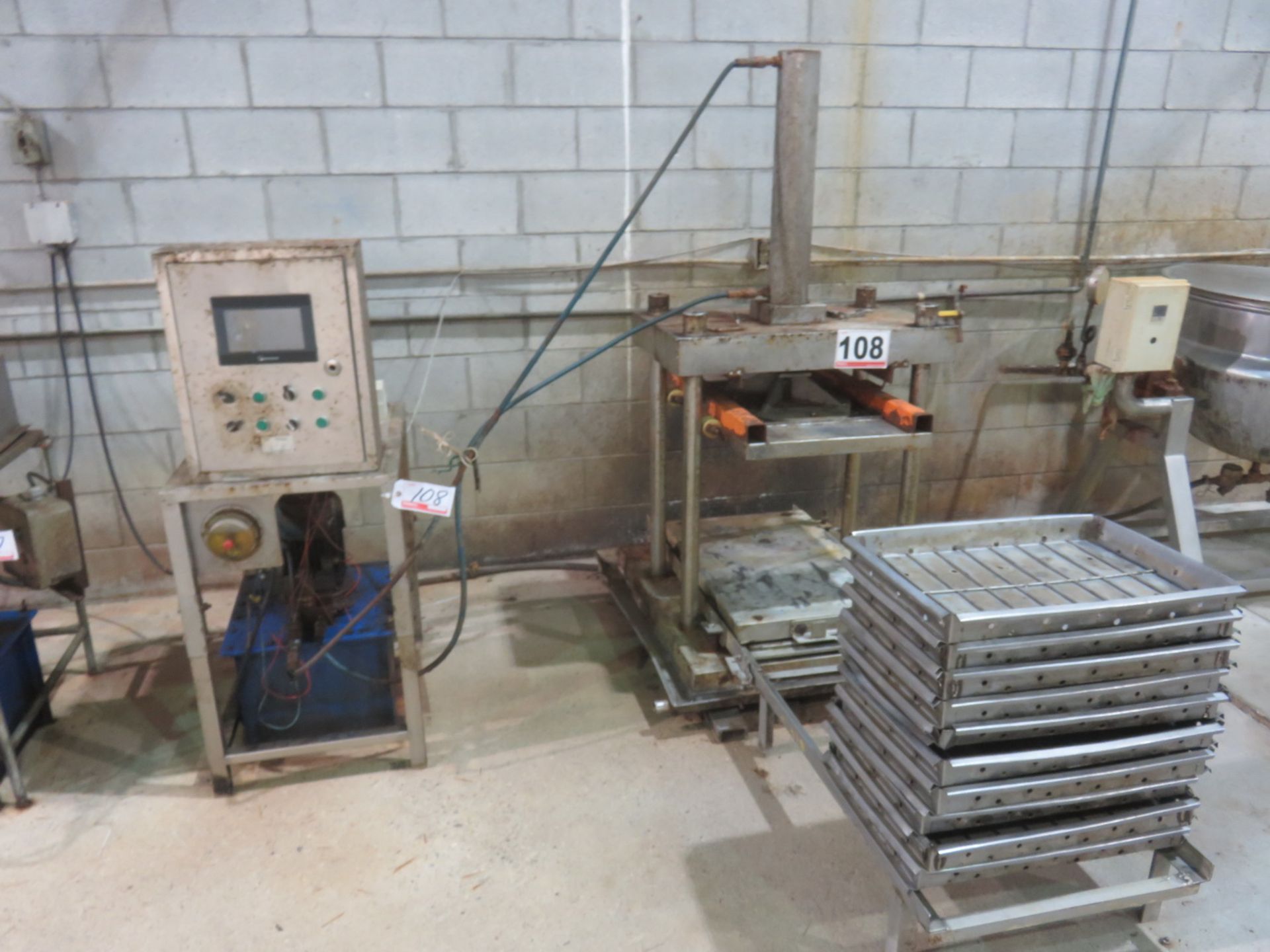 TOFU HYDRAULIC PRESS W/ SPRAY TRAYS, HYDRAULIC POWER PACK & CONTROLS