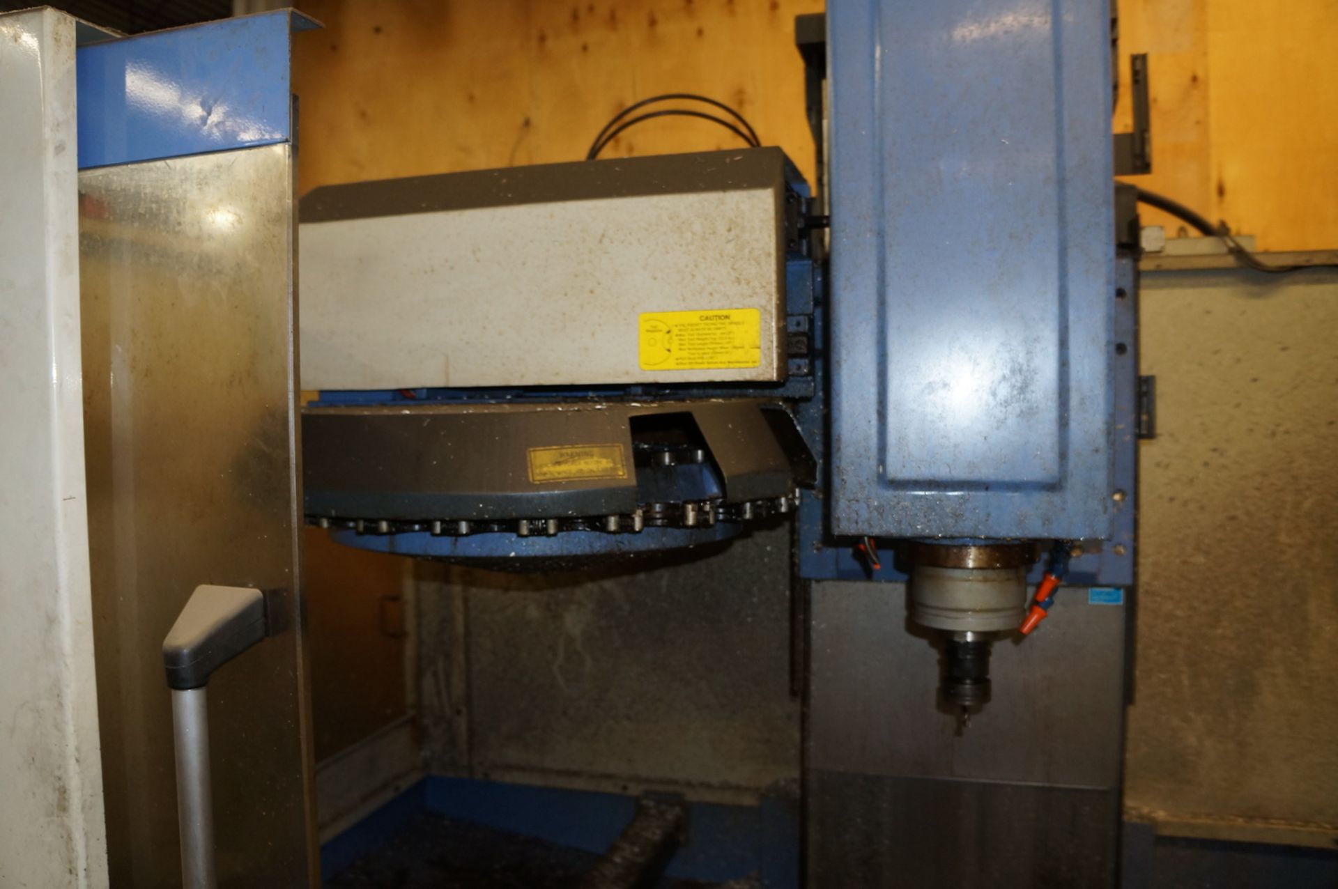 LEADWELL MCV-1000AP CNC VERTICAL MACHINING CENTER, FANUC OM CONTROL, 20? X 47? TABLE, NO. 40 - Image 2 of 4