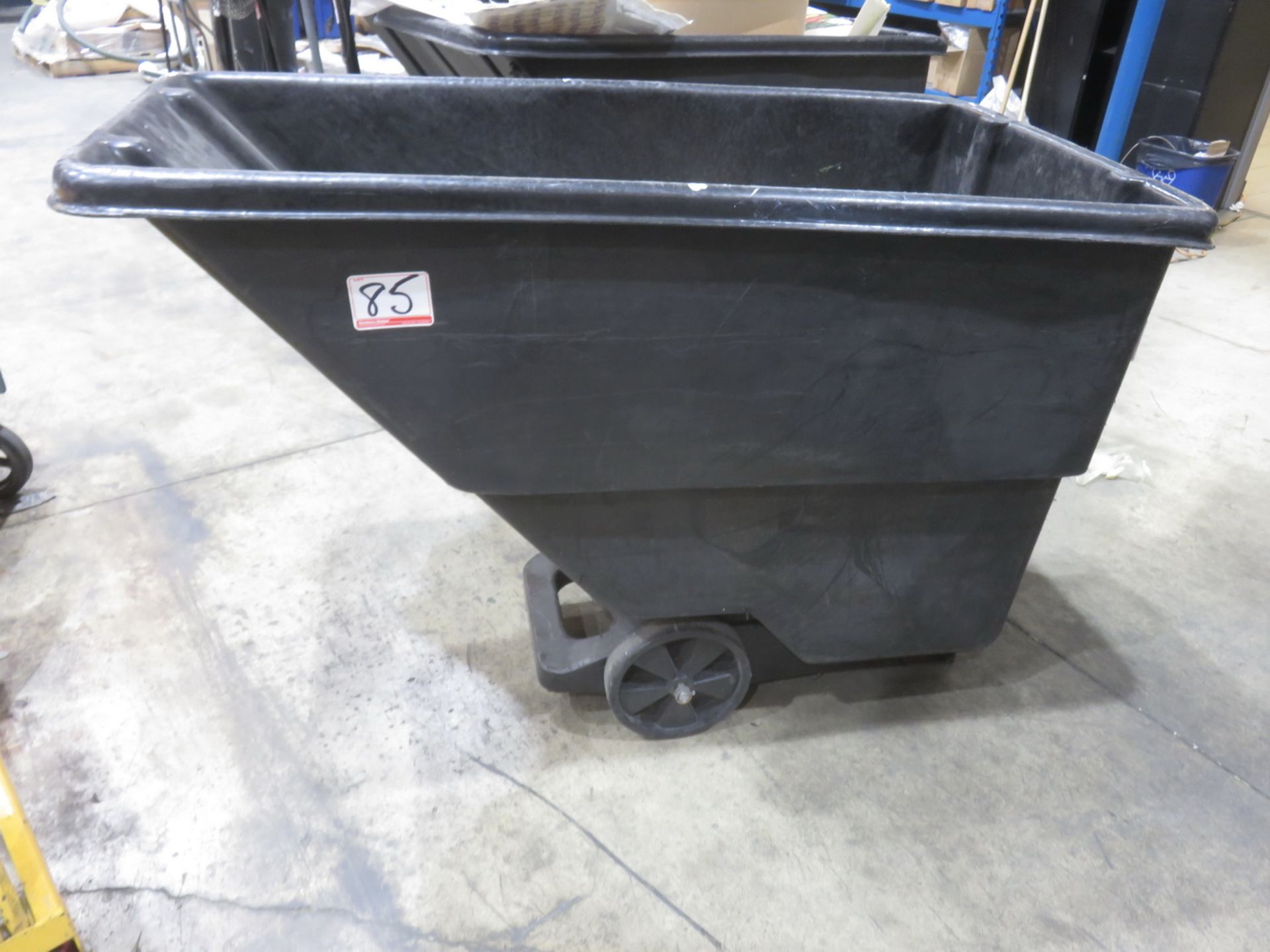 TECHSTAR MOD 420 APPR 27 X 54 X 40"H PORT PLASTIC DUMP BIN