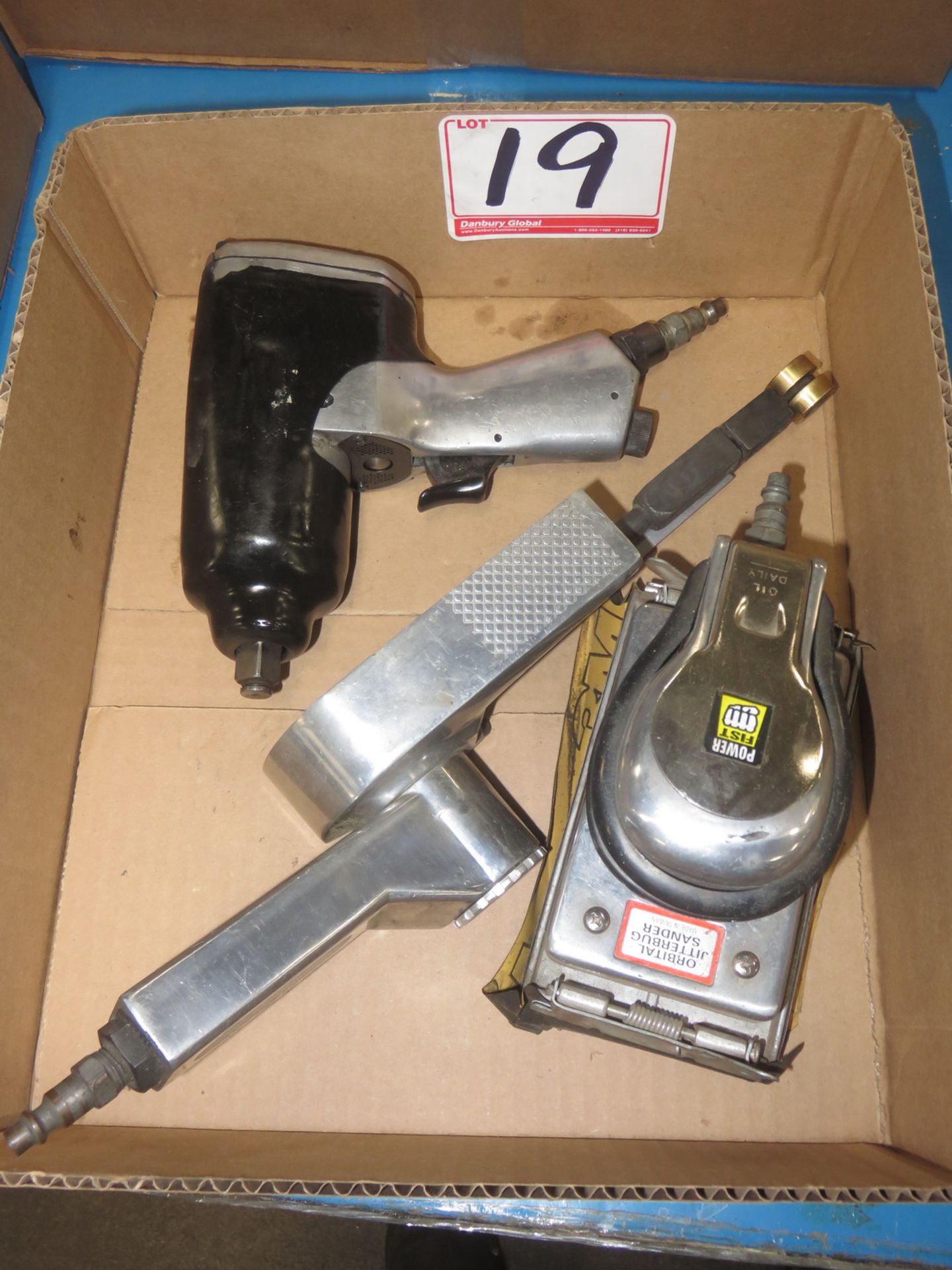 LOT - POWERFIST + CRAFTSMAN PNEUMATIC .5" IMPACT GUN + ASSTD SANDERS