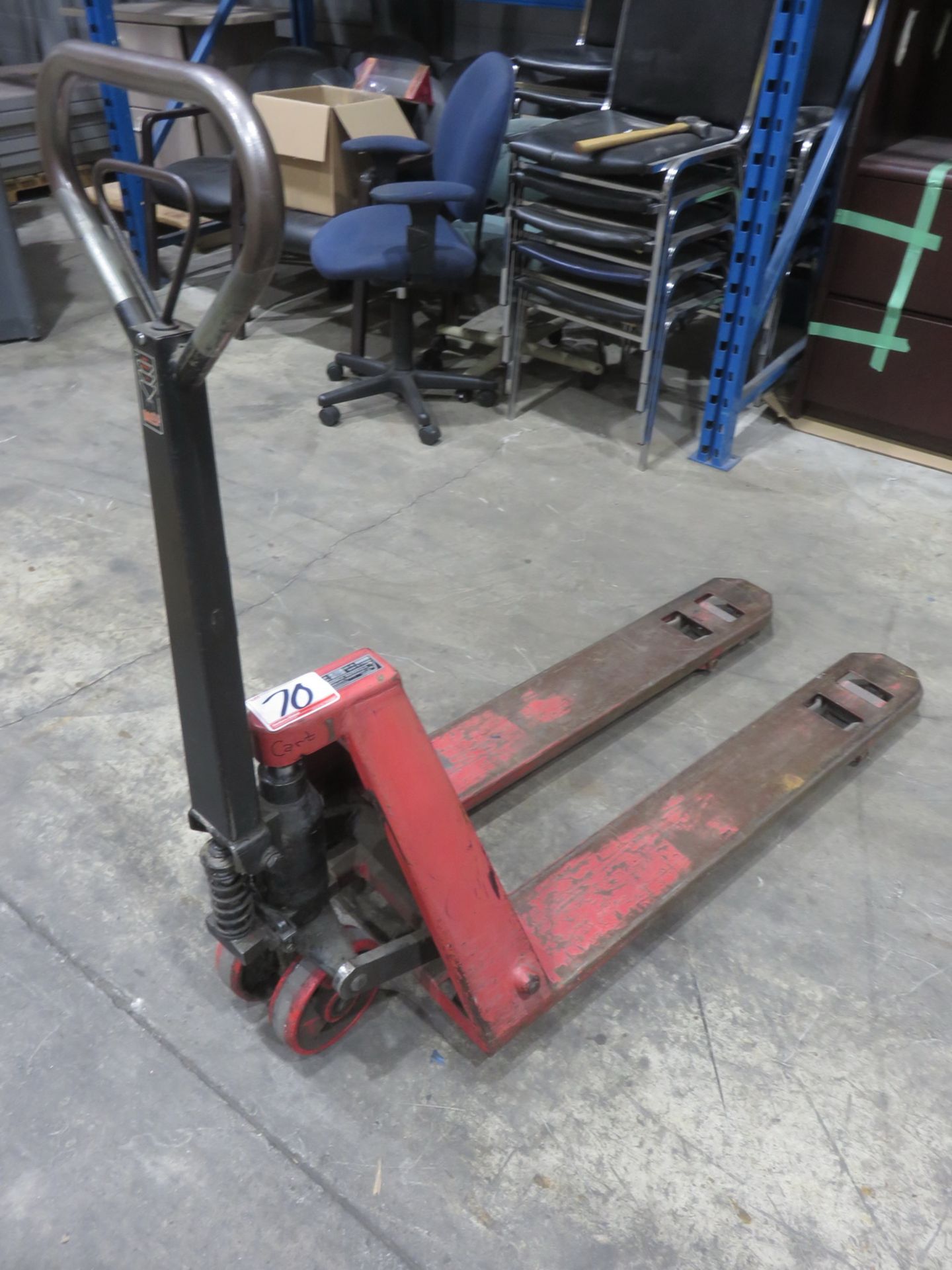 MOBILE 20.5" X 42" HYDRAULIC RED PALLET TRUCK