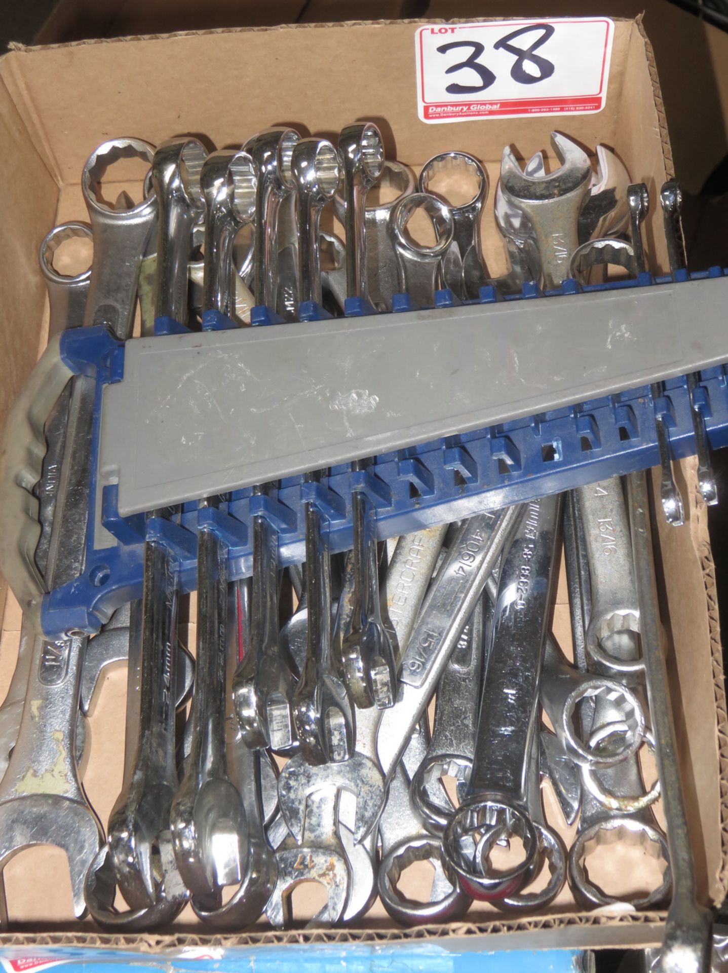 LOT - UNIVERSAL H/D COMBINATION WRENCHES