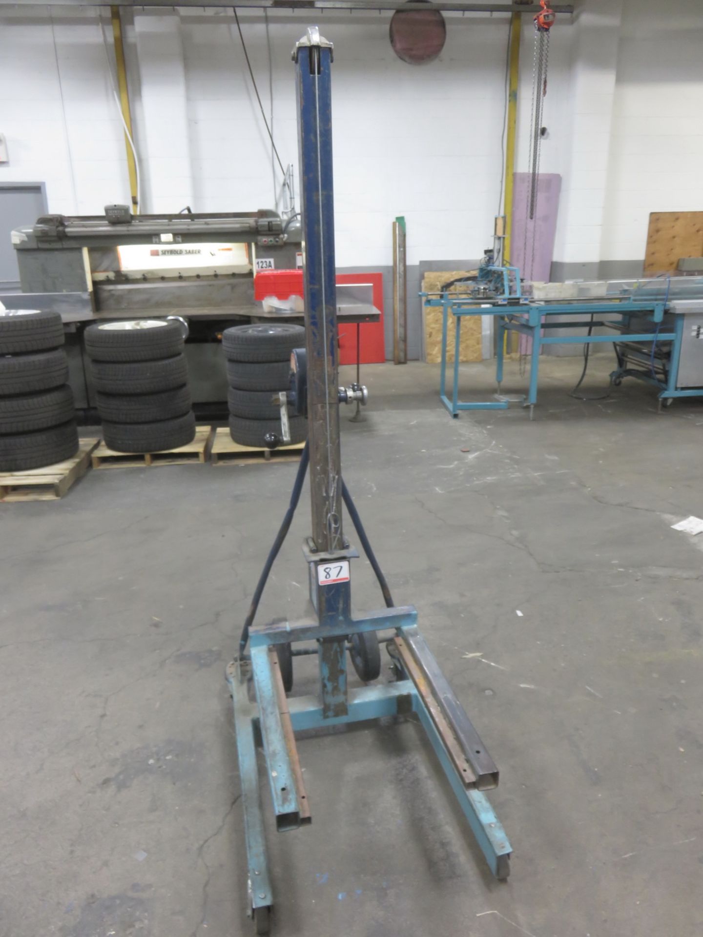 VERMETTE MOD 512, 520LB CAPACITY PORT APPR 6'H CABLE DIE LIFT