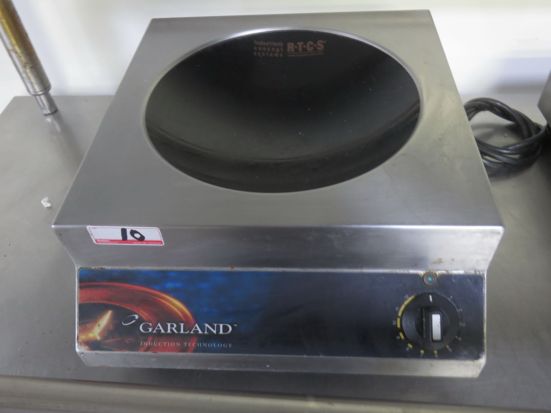 GARLAND SH/WO-3500 208V INDUCTION COUNTERTOP WOK RANGE