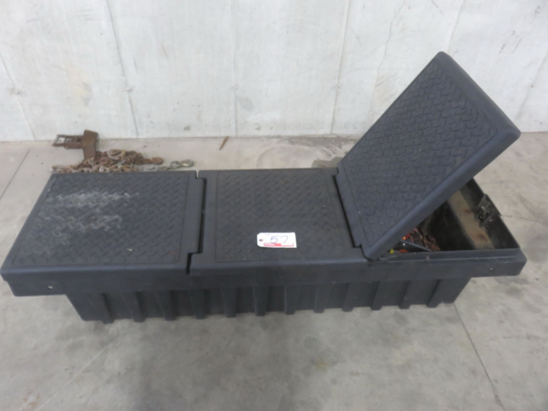 BLACK APPR 71" PICK UP TOOL BOX