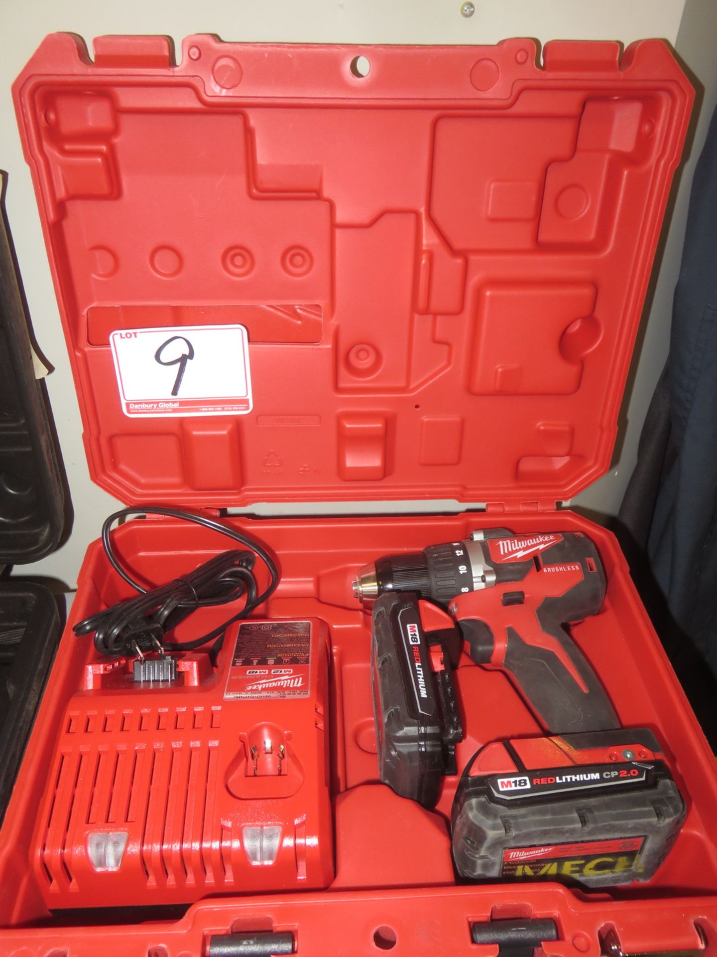 MILWAUKEE M18 2801-20 18V BATTERY DRILL W/ CHARGER, (2) BATTERIES & CASE