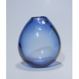 Holmegaard Vase von Peer Lutken 1991blaues lampengeblasenes Glas, Ritznummer, Datierung und