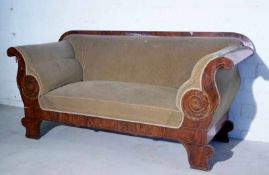 Sofa des Biedermeier, norddeutsch, um 1840Mahagoni auf Weichholz furniert, Spuren alten