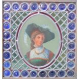 Historische Hinterglasmalereimittig ovales Porträt einer Dame in typischer Tracht mit