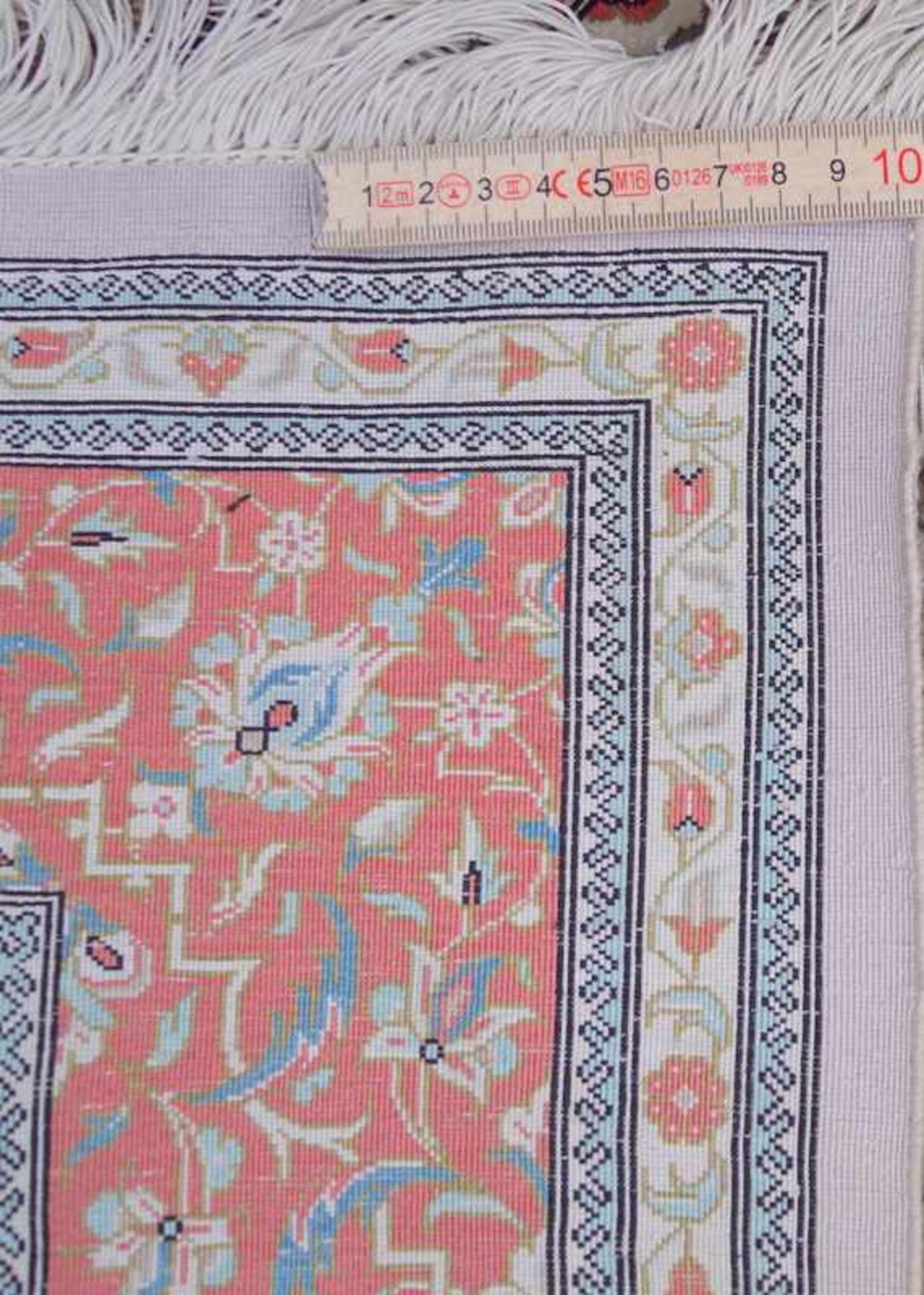 Feiner Persischer TeppichWolle auf Baumwolle, sehr gepflegt, Anilinfarben, ca. 160 x 90cm. - Bild 3 aus 3