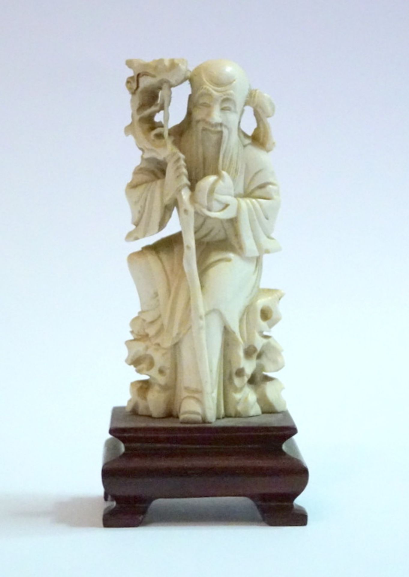 2 Chinesische Buddha Darstellungen mit SchülernElfenbein geschnitzt und farbig gebeitzt, Höhe - Image 2 of 2