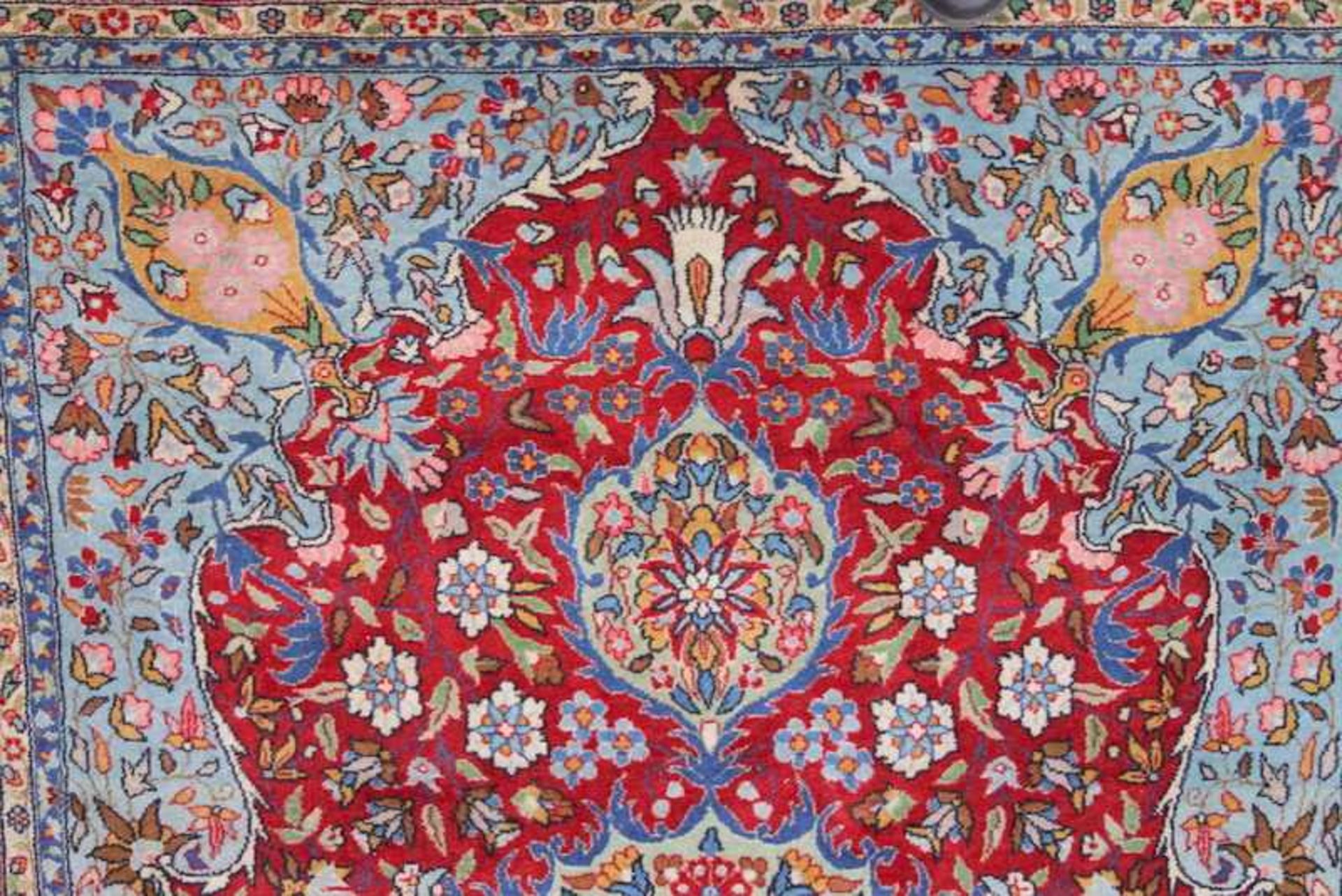 Persischer KeschanBaumwolle auf Wolle, gepflegt, Anilinfaben, ca. 200 x 120cm. - Image 2 of 3