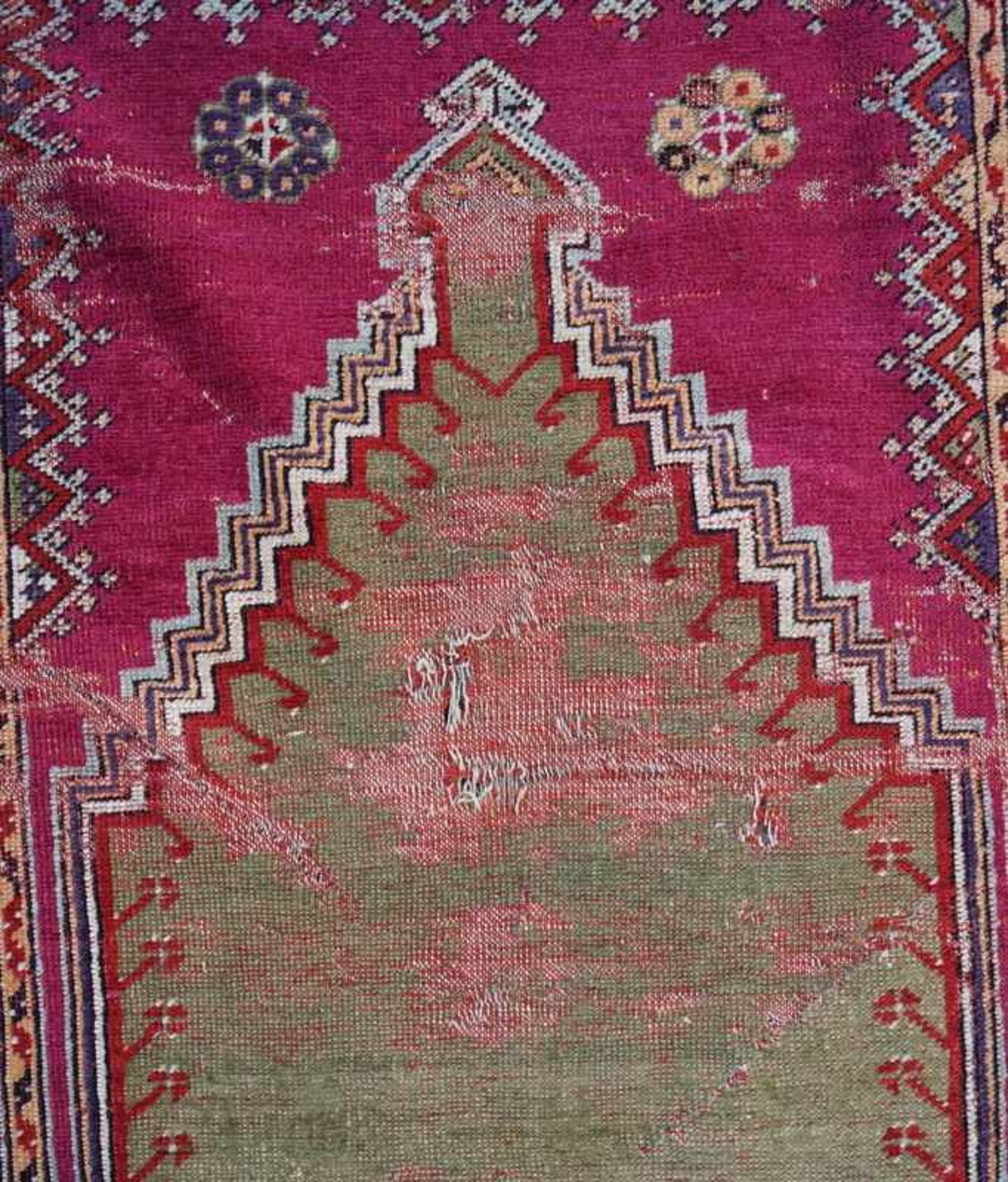 2 Antike Türkische Gebetsteppiche, 19. Jd.Naturfarben, Gebetsniesche mit floralen Ornamenten, - Bild 3 aus 4
