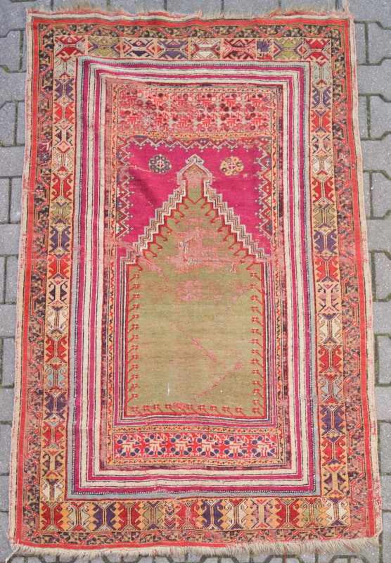 2 Antike Türkische Gebetsteppiche, 19. Jd.Naturfarben, Gebetsniesche mit floralen Ornamenten, - Bild 4 aus 4