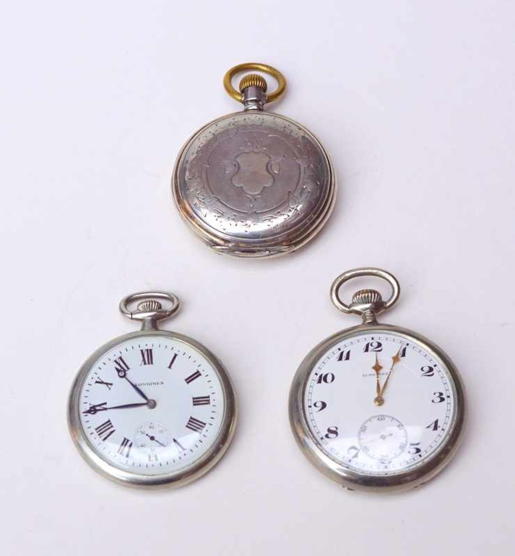 3 Longines Taschenuhren1 Savonette in Silber und 2 Nickelgehäuse 1. H. 20. Jhd., 1 Uhr mit Defekt ( - Bild 2 aus 2