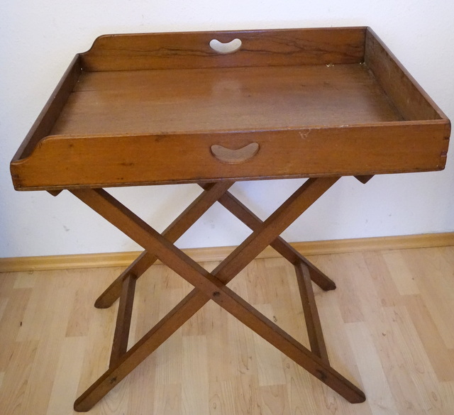 Große Butler´s Tray auf Gestell, Victorianisch, um 1900 Mahagoni massiv, Tablett mit hohem Rand, mit