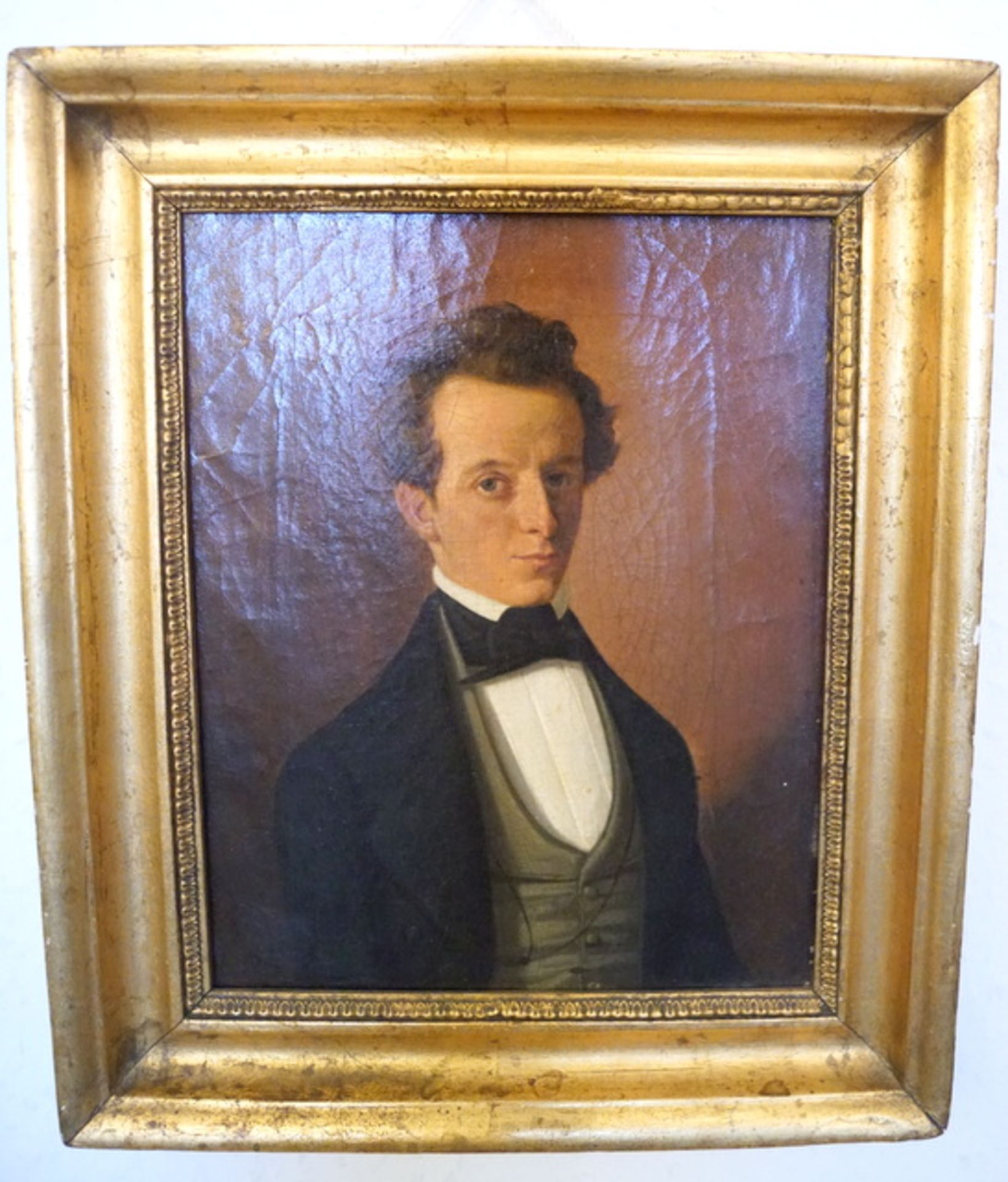 Kleinformatiges Herrenporträt, um 1830 Halbfigurenporträt eines Mannes im Dreiviertelprofil, - Bild 2 aus 4