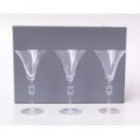 Rene Lalique, Wingen sur Moder: Drei Sektkelche, "Tosca"farbloses Kristallglas, Höhe jeweils 18,3cm,