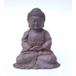 Großer Buddha nach Ming VorbildEisenguss, patiniert, Höhe: 31 cm.- - -20.00 % buyer's premium on the