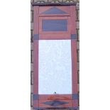 Pfeilerspiegel des Biedermeier, um 1830Mahagoni auf Weichholz furniert, partiell schwarz