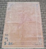Chinesischer Seidenteppich Seide auf Baumwolle, gepflegt, ca. 180 x 250 cm.- - -20.00 % buyer's