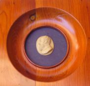 Kleiner Steinschnitt, wohl 16./17. Jhd.Ovales Medaillon mit erhaben geschnittener Darstellung