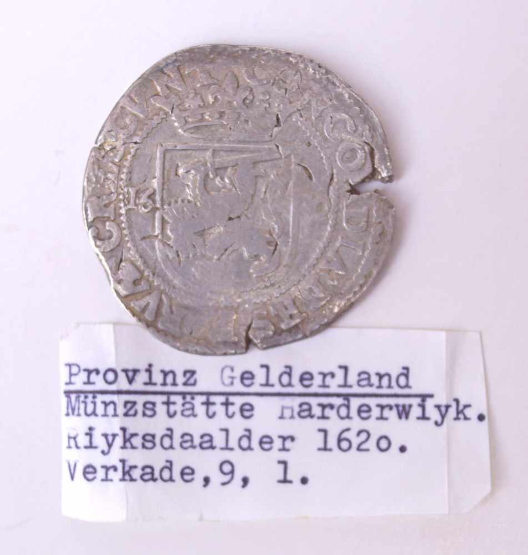 Provinz Gelderland, Riyksdaalder von 1620VS: Bekröntes Wappenschild zwischen Jahreszahl 1620,