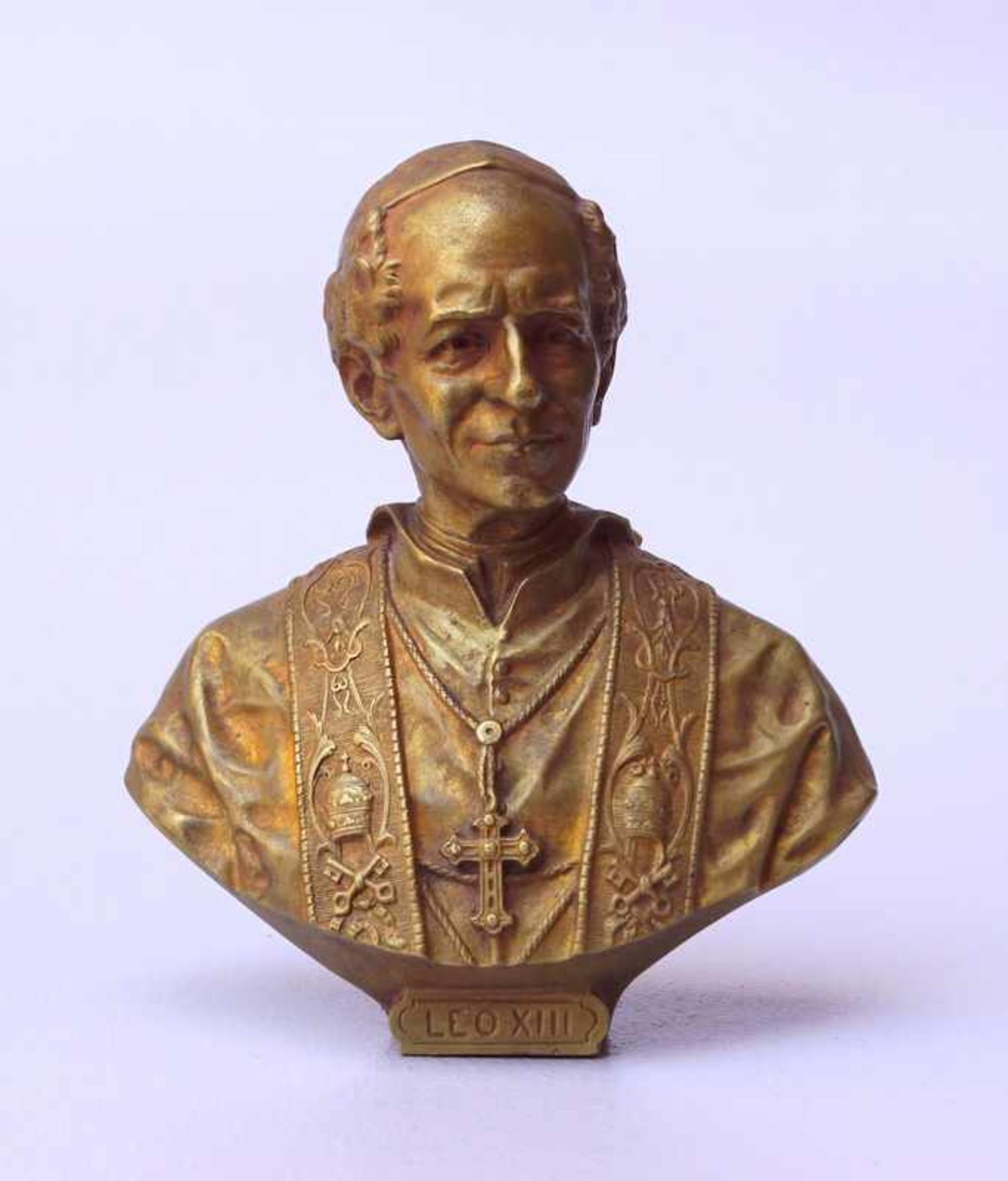 Croisy, Aristide (1845-1899 Paris): Bronzeskulptur Leo XIII.Bronzeguss mit Resten von Vergoldung,