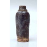Vase mit Deckel, China Tang Dynasty 600-900 n. Chr.Lachsrote Scherbe mit dicker auberginefarbener