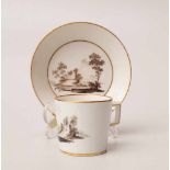 Porzellanmanufaktur Gotha (unterglasurblaue Marke): Tasse des Klassizismus, um 1800/10Weißporzellan,