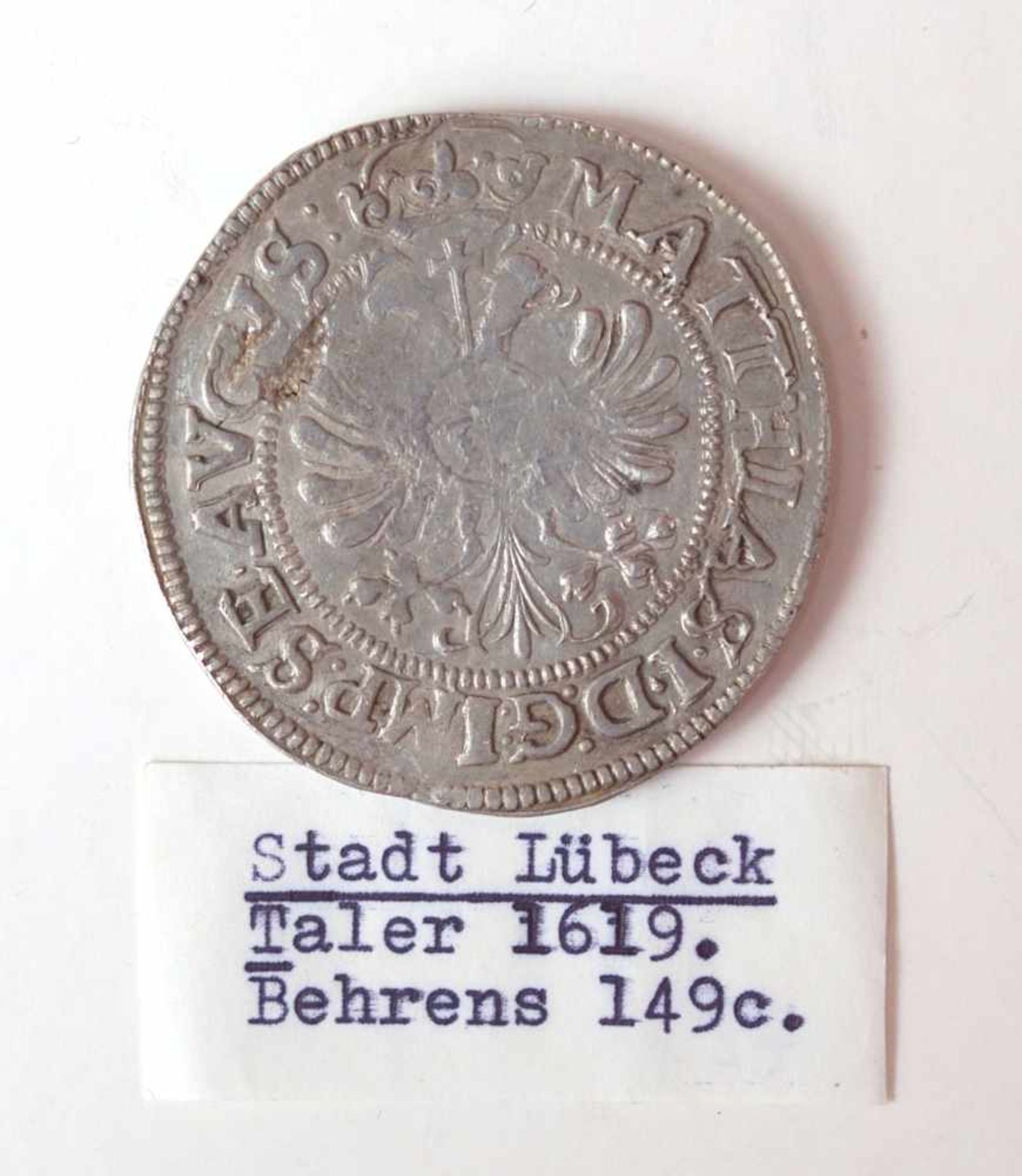 Stadt Lübeck, Taler von 1619Rückseitige Umschrift, wohl: MATTHIAS·I·D·G·IMP·SE·AV CUS ?, dat.